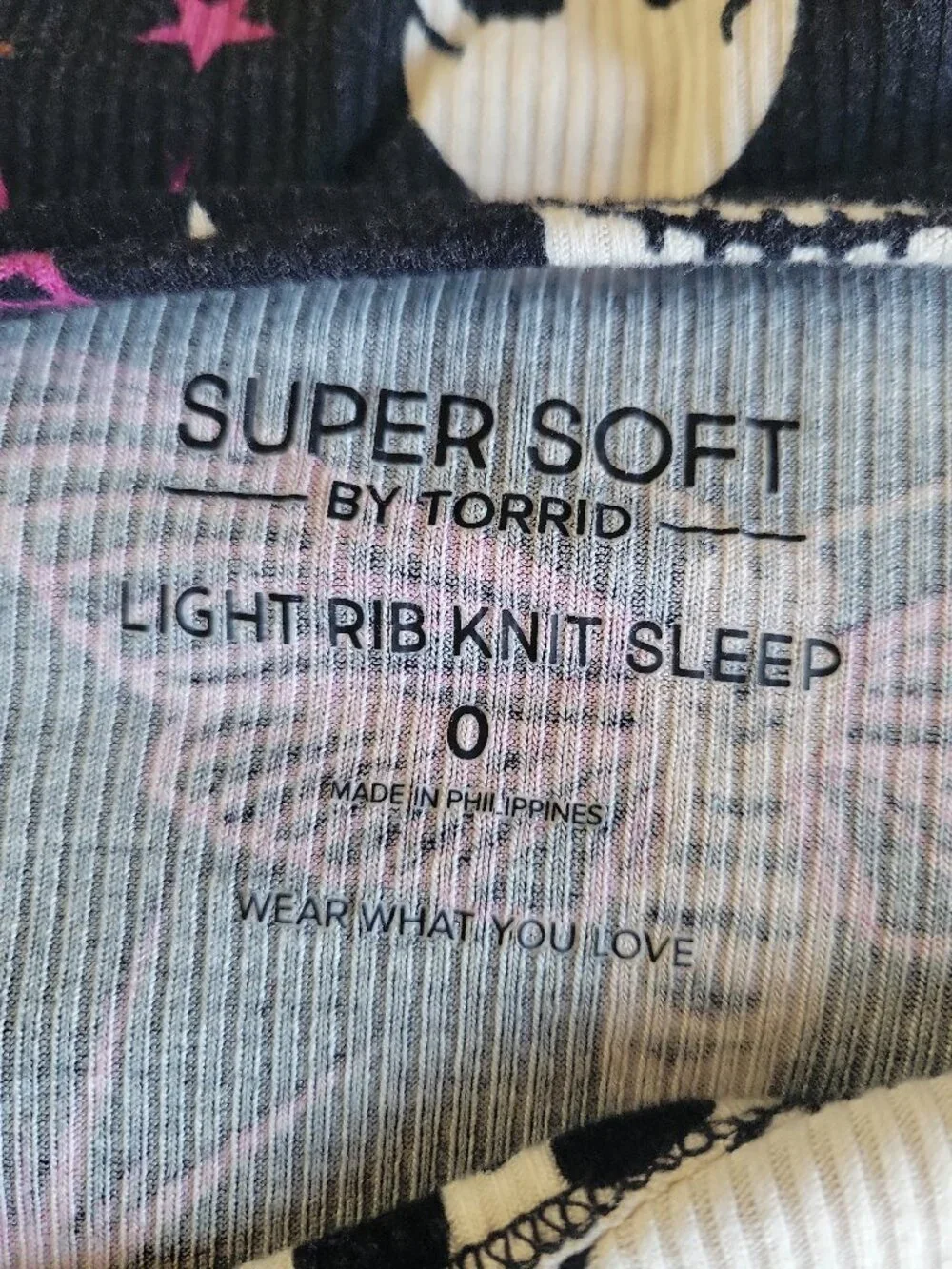 Torrid Super Soft Black Halloween Skulls Light Rib Knit Sleep Dress Size 0 (12)